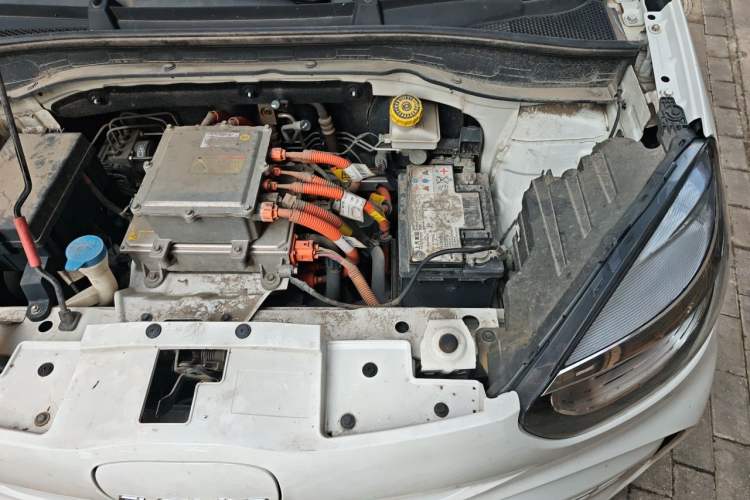 Used Roewe Clever 2021 302km Excellence Edition Engine Bay Left