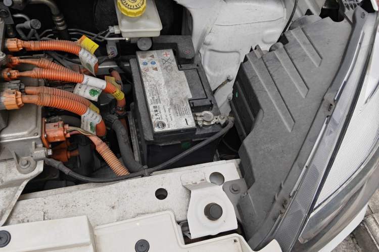 Used Roewe Clever 2021 302km All-Round Version Engine Bay Left