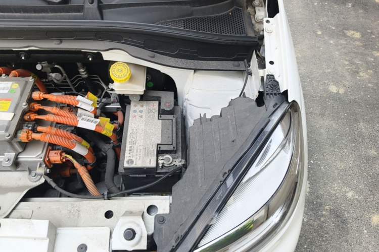 Used Roewe Clever 2021 302km Excellence Edition Engine Bay Left