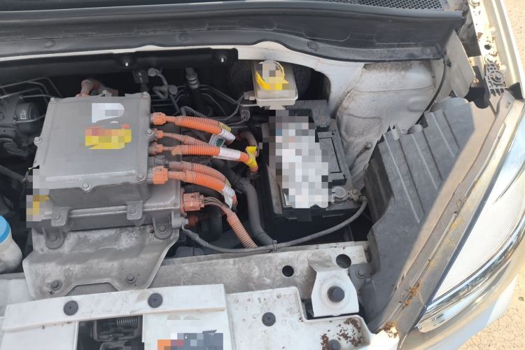 Used Roewe Clever 2021 302km All-Round Version Engine Bay Left