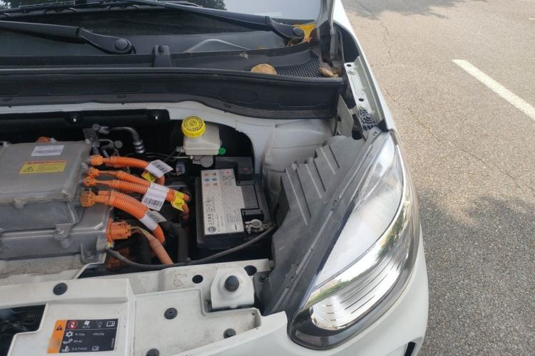Used Roewe Clever 2021 302km All-Round Version Engine Bay Left