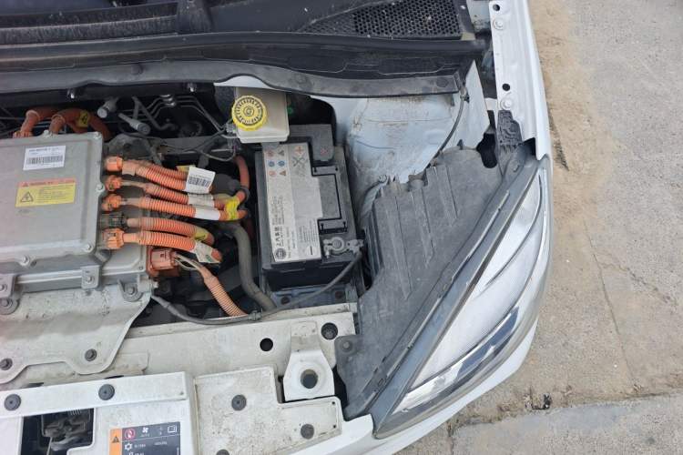 Used Roewe Clever 2021 302km All-Round Version Engine Bay Left