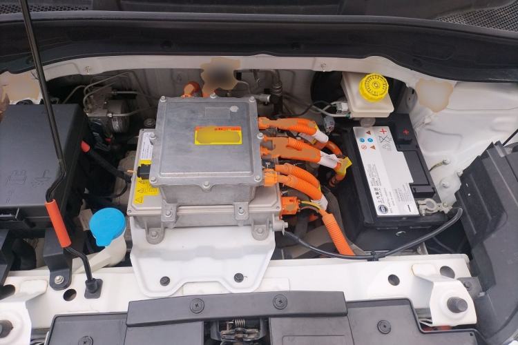 Used Roewe Clever 2021 302 km New Four-Seater Super-Efficient Version Engine Bay