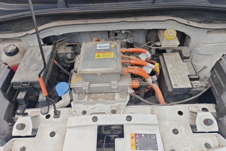 Used Roewe Clever 2021 302 km New Four-Seater Super-Efficient Version Engine Bay