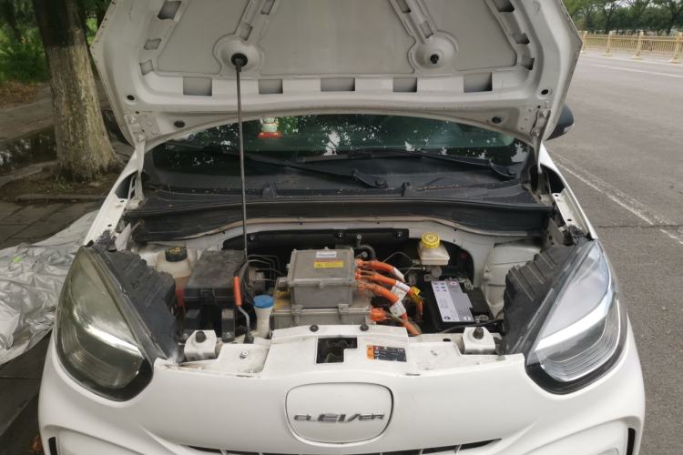 Used Roewe Clever 2021 302 km New Four-Seater Super-Efficient Version Engine Bay