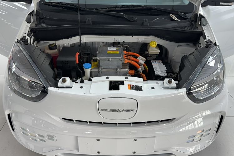 Used Roewe Clever 2021 302 km New Four-Seater Super-Efficient Version Engine Bay