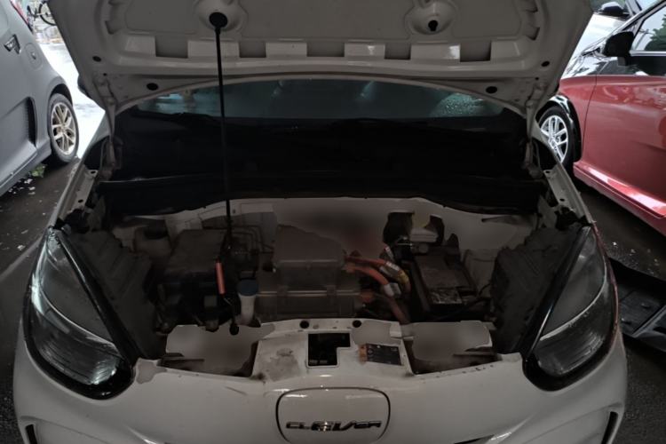 Used Roewe Clever 2021 302 km New Four-Seater Super-Efficient Version Engine Bay
