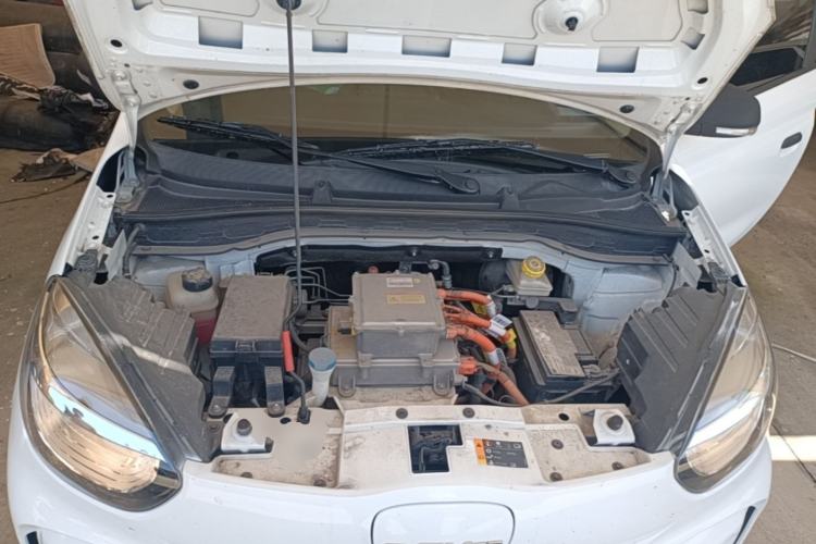 Used Roewe Clever 2021 302 km New Four-Seater Super-Efficient Version Engine Bay