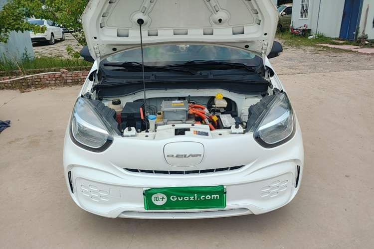 Used Roewe Clever 2021 302 km New Four-Seater Super-Efficient Version Engine Bay