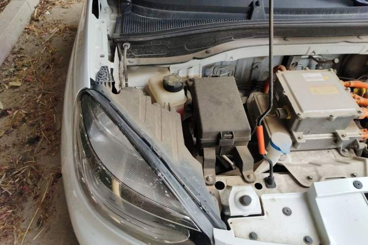 Used Roewe Clever 2021 302km All-Round Version Engine Bay Right