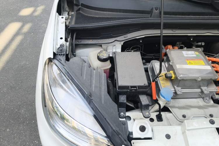 Used Roewe Clever 2021 302km Excellence Edition Engine Bay Right