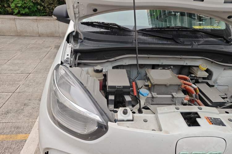 Used Roewe Clever 2021 302km Excellence Edition Engine Bay Right