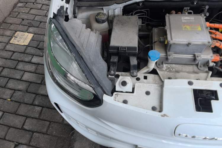Used Roewe Clever 2021 302km All-Round Version Engine Bay Right