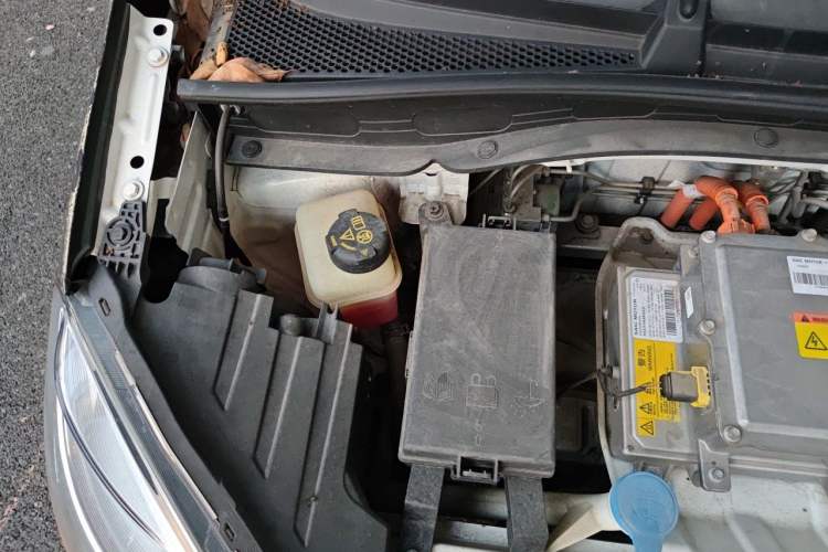 Used Roewe Clever 2021 302km Excellence Edition Engine Bay Right