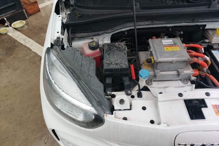 Used Roewe Clever 2021 302km All-Round Version Engine Bay Right