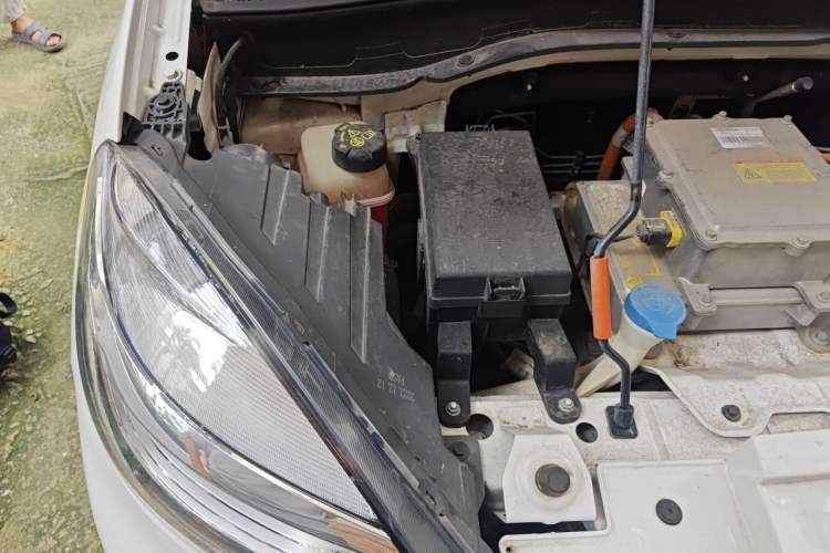 Used Roewe Clever 2021 302km All-Round Version Engine Bay Right