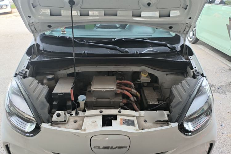 Used Roewe Clever 2021 302 km New Four-Seater Super-Efficient Version Engine Bay