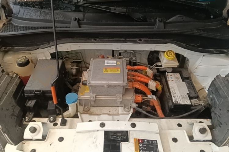 Used Roewe Clever 2021 302 km New Four-Seater Super-Efficient Version Engine Bay
