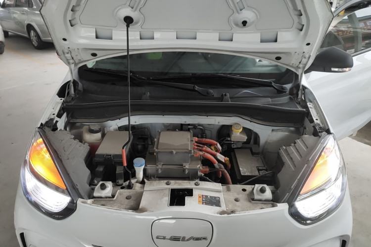 Used Roewe Clever 2021 302 km New Four-Seater Super-Efficient Version Engine Bay