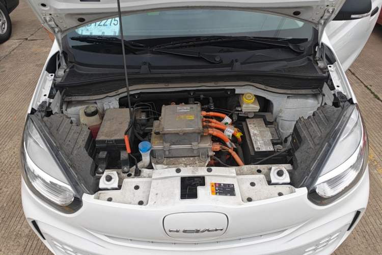 Used Roewe Clever 2021 302km All-Round Version Engine Bay