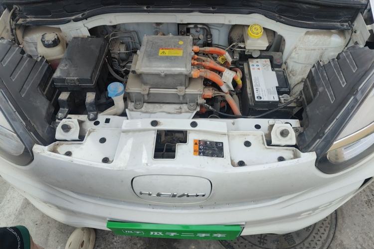 Used Roewe Clever 2021 302 km New Four-Seater Super-Efficient Version Engine Bay