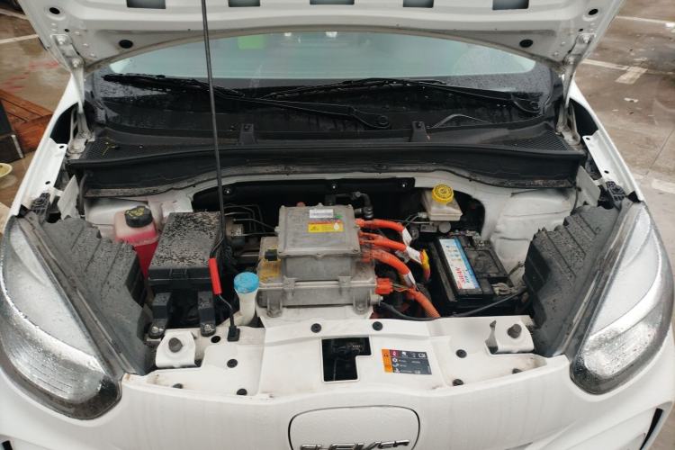 Used Roewe Clever 2021 302km All-Round Version Engine Bay