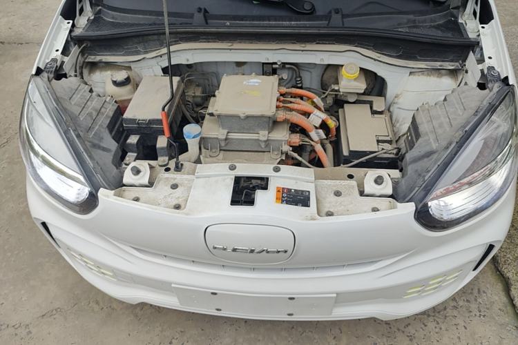 Used Roewe Clever 2021 302 km New Four-Seater Super-Efficient Version Engine Bay