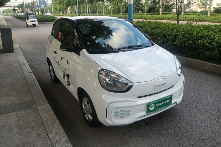 Used Roewe Clever 2021 302km All-Round Version Exterior 2