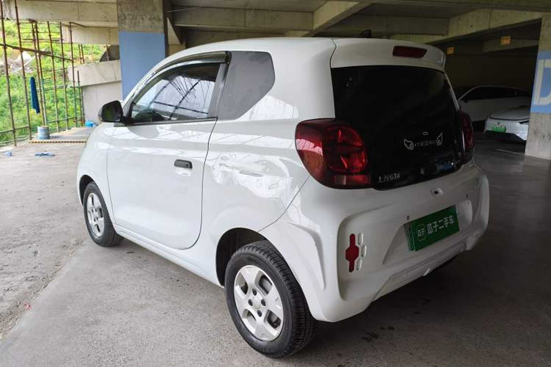 Used Roewe Clever 2021 302 km New Four-Seater Super-Efficient Version Exterior 2
