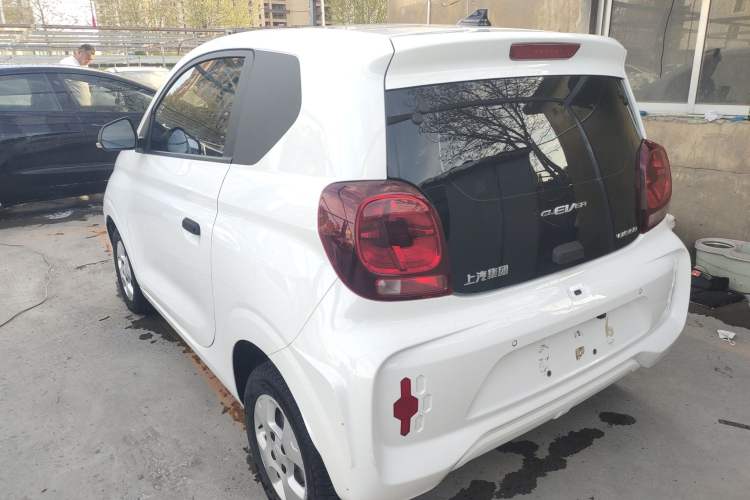 Used Roewe Clever 2021 302km All-Round Version Exterior 2