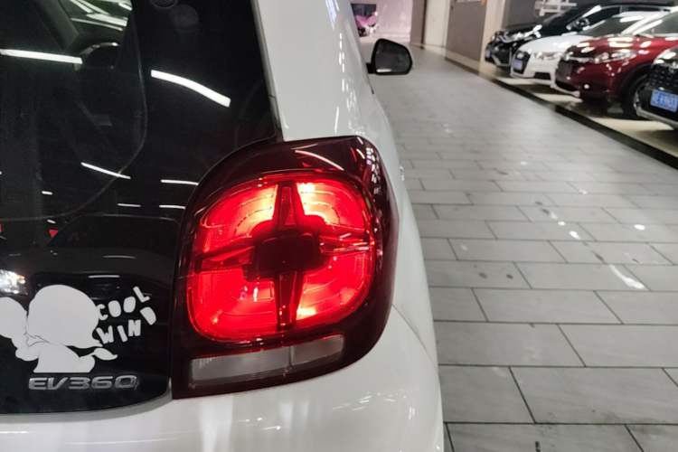 Used Roewe Clever 2021 302km Excellence Edition Exterior 3