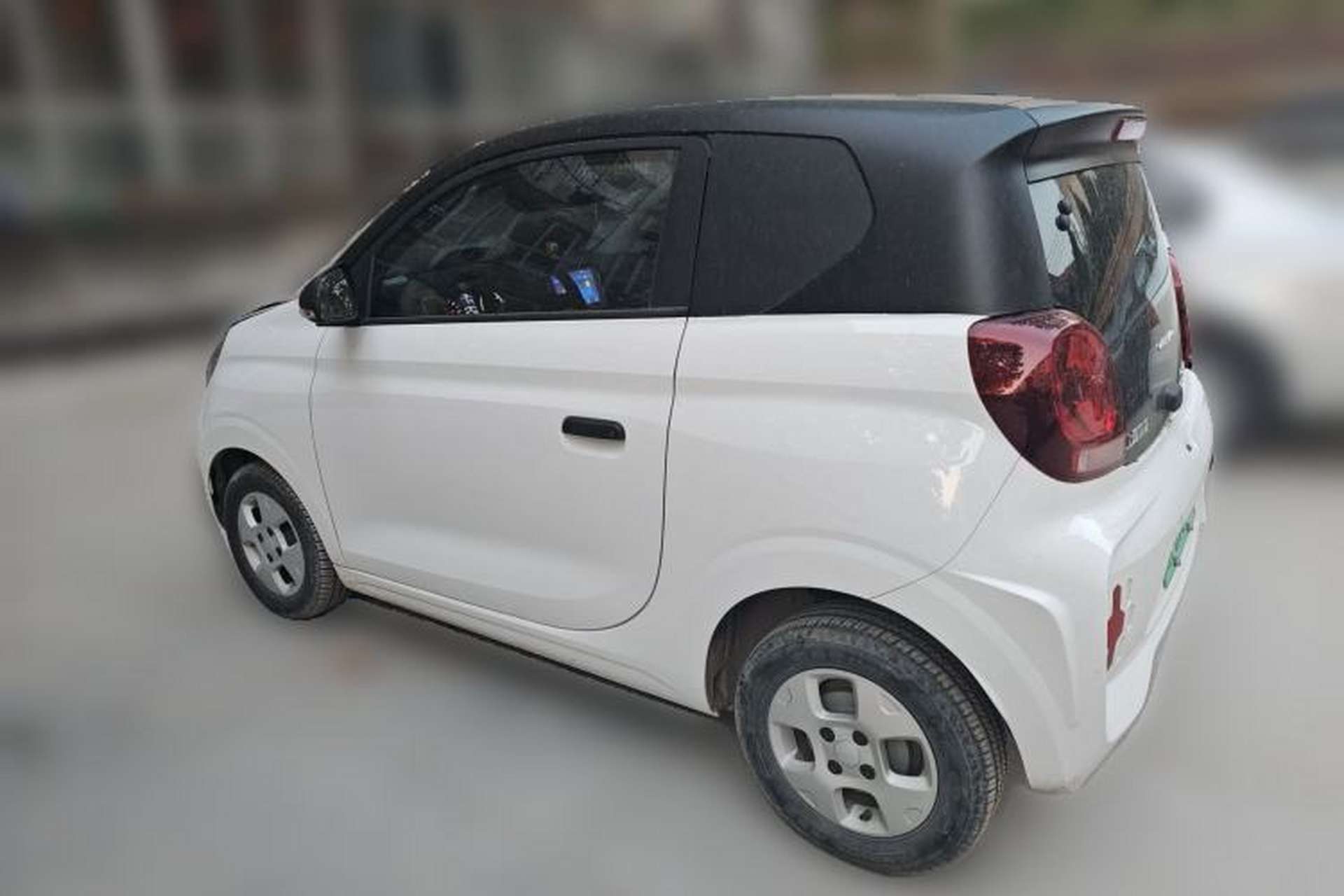 Used Roewe Clever 2021 302 km New Four-Seater Super-Efficient Version Exterior 3