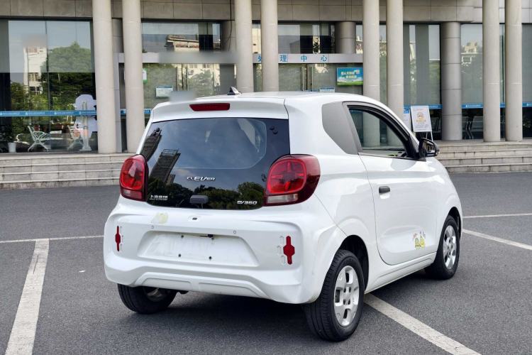 Used Roewe Clever 2021 302km All-Round Version Exterior 4