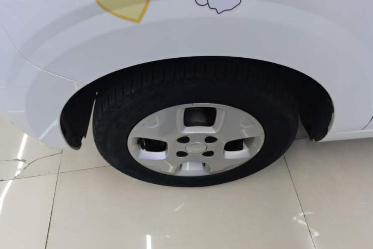 Used Roewe Clever 2021 302 km New Four-Seater Super-Efficient Version Exterior 4