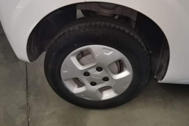 Used Roewe Clever 2021 302km All-Round Version Exterior 5
