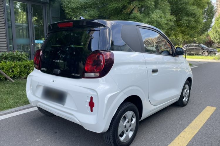 Used Roewe Clever 2021 302 km New Four-Seater Super-Efficient Version Exterior 5