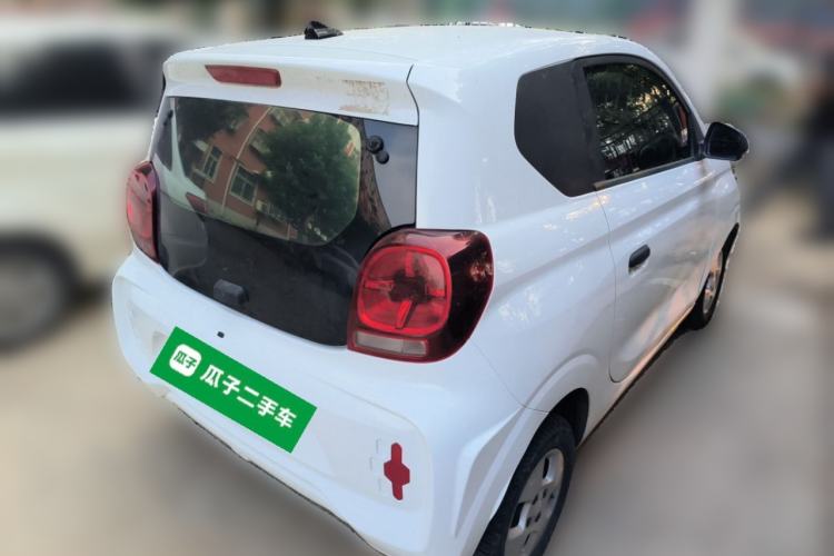Used Roewe Clever 2021 302km All-Round Version Exterior 5