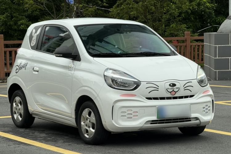 Used Roewe Clever 2021 302 km New Four-Seater Super-Efficient Version Exterior 6