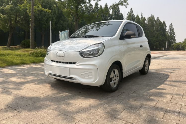 Used Roewe Clever 2021 302 km New Four-Seater Super-Efficient Version Exterior 7