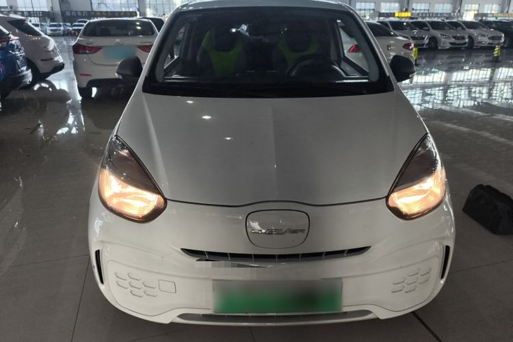 Used Roewe Clever 2021 302 km New Four-Seater Super-Efficient Version Front