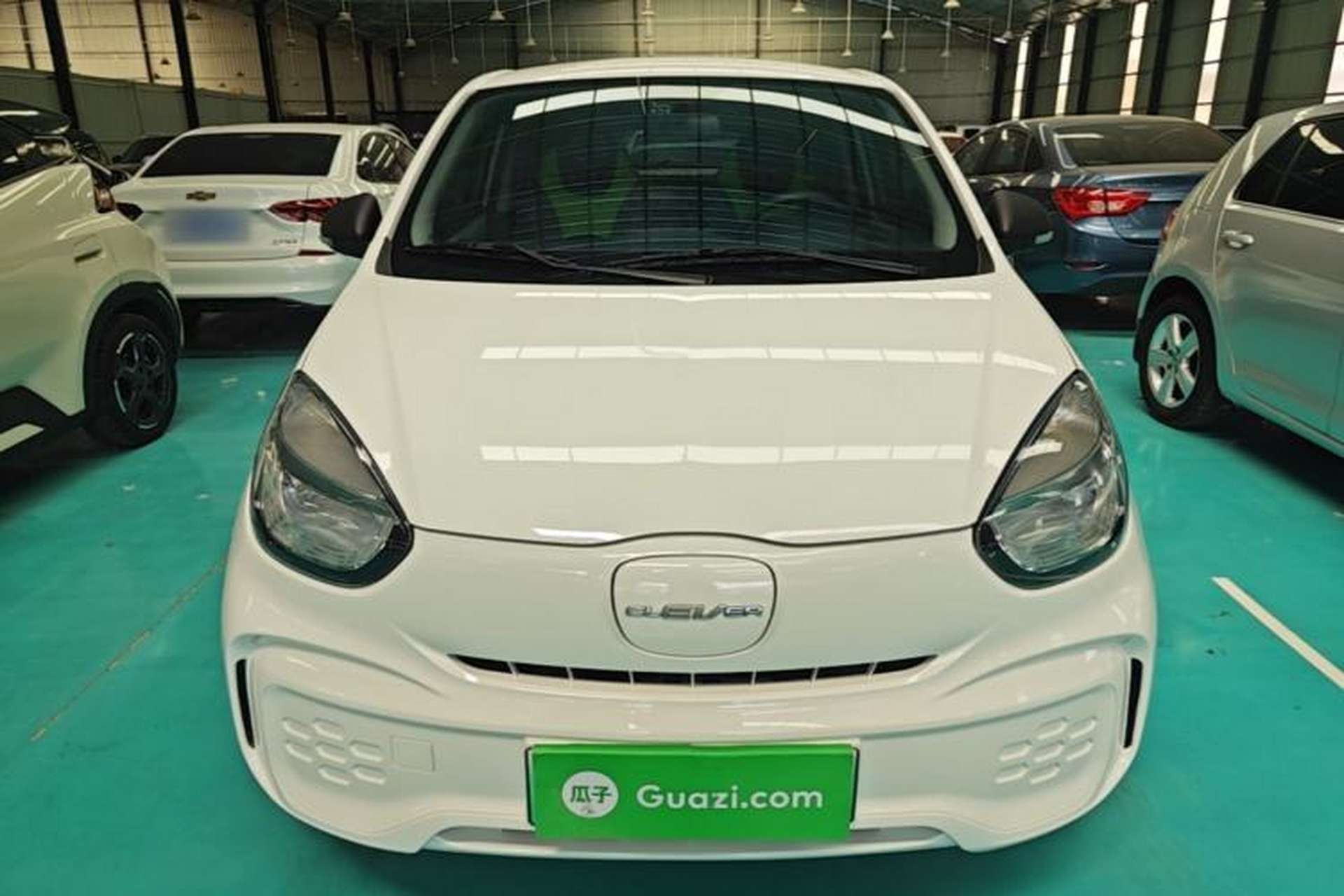 Used Roewe Clever 2021 302 km New Four-Seater Super-Efficient Version Front