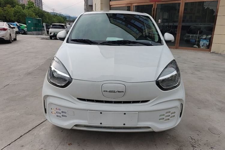 Used Roewe Clever 2021 302 km New Four-Seater Super-Efficient Version Front