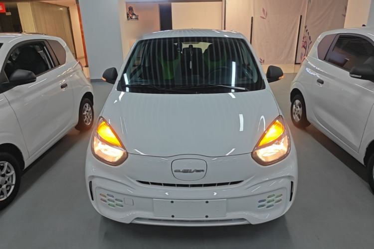 Used Roewe Clever 2021 302 km New Four-Seater Super-Efficient Version Front