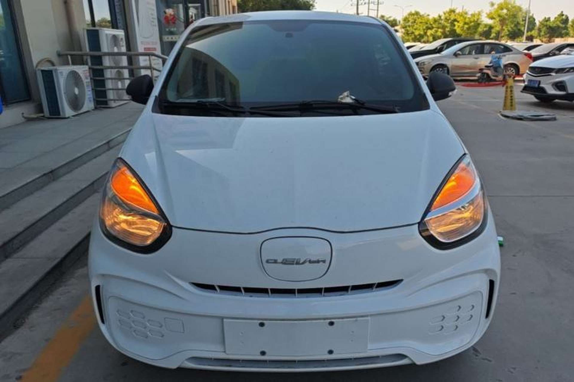 Used Roewe Clever 2021 302 km New Four-Seater Super-Efficient Version Front