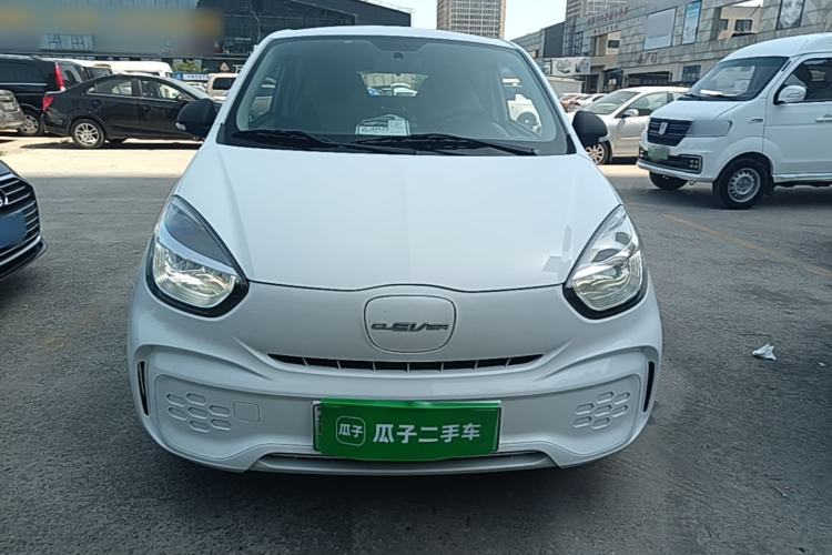 Used Roewe Clever 2021 302 km New Four-Seater Super-Efficient Version Front