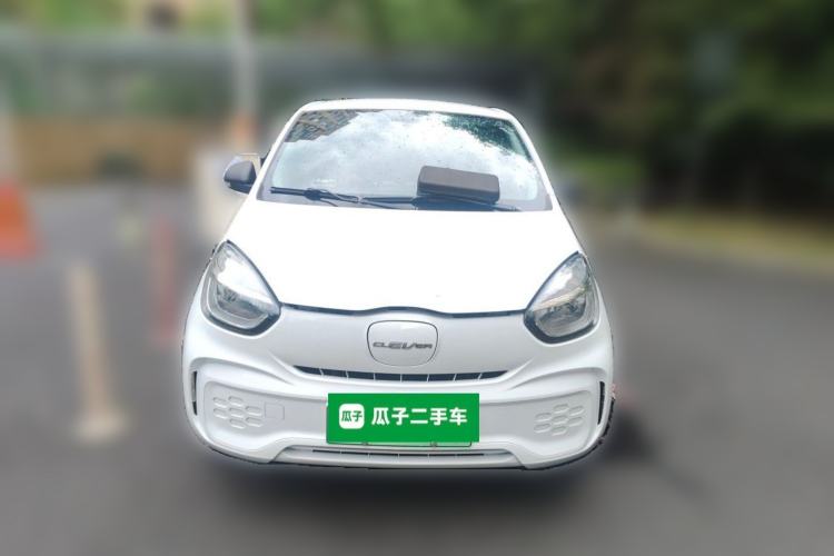Used Roewe Clever 2021 302 km New Four-Seater Super-Efficient Version Front