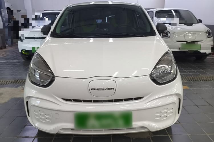 Used Roewe Clever 2021 302 km New Four-Seater Super-Efficient Version Front