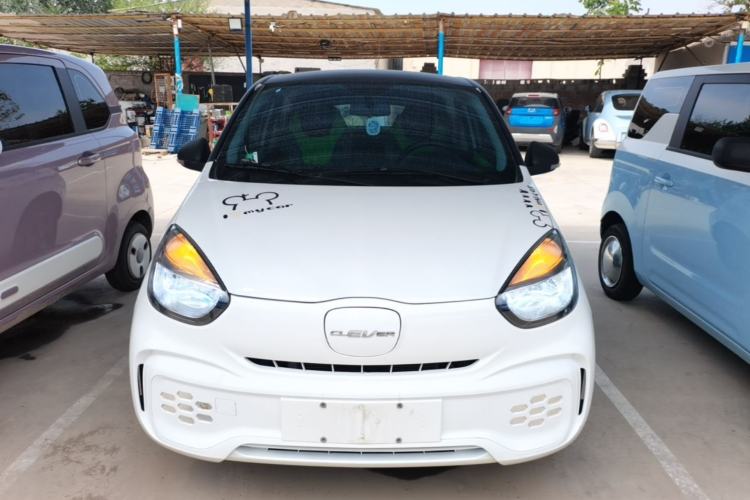 Used Roewe Clever 2021 302 km New Four-Seater Super-Efficient Version Front