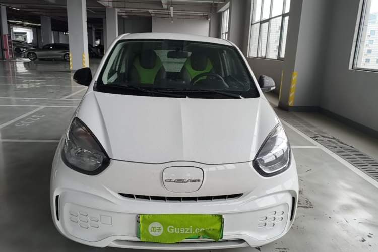 Used Roewe Clever 2021 302 km New Four-Seater Super-Efficient Version Front