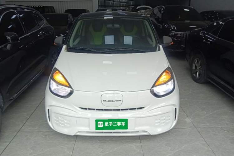Used Roewe Clever 2021 302 km New Four-Seater Super-Efficient Version Front